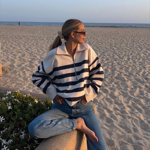 Free People Sweaters - FREE PEOPLE Coastal Navy Pullover S
